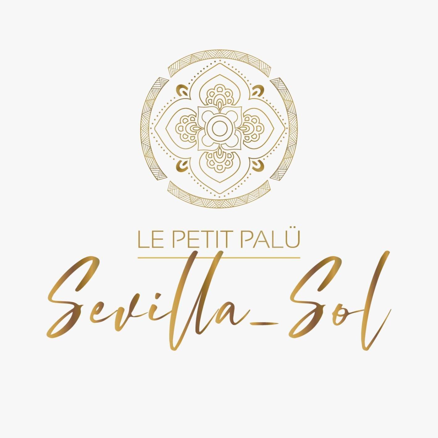 Le Petit Palue Sevilla Esterno foto
